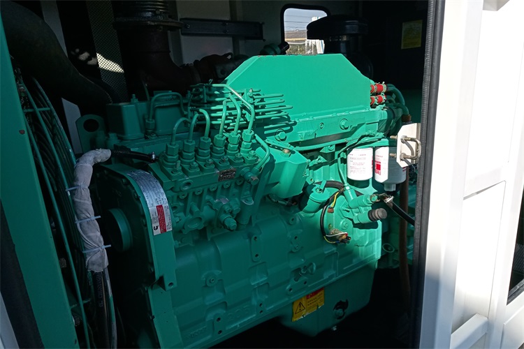 康明斯150KW發(fā)電機(jī)出租租賃